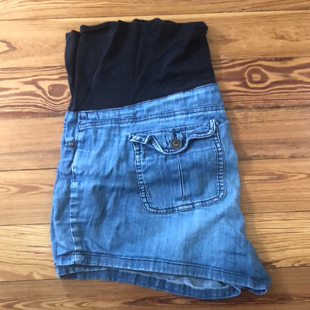 Well loved Maternity Shorts